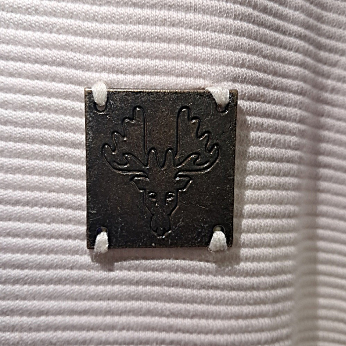 ADULTS TEXTURED SHORT